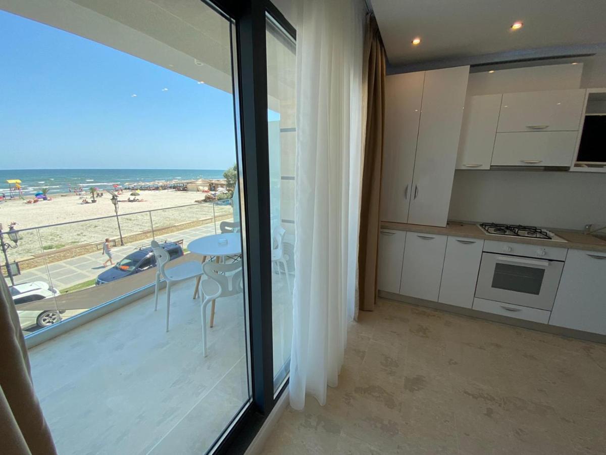 Apartament Ella Front View Navodari Ngoại thất bức ảnh
